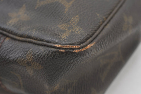 Auth Louis Vuitton Monogram Trousse Toilette 23 Clutch Hand Bag M47524 LV K8596