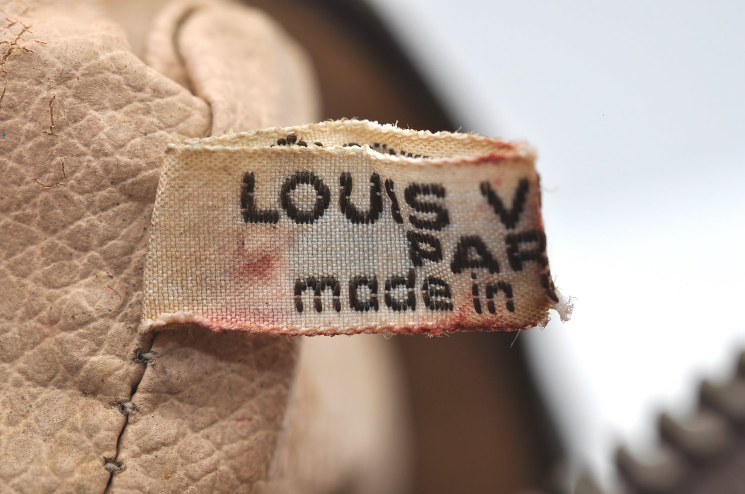 Auth Louis Vuitton Monogram Trousse Toilette 23 Clutch Hand Bag M47524 LV K8596