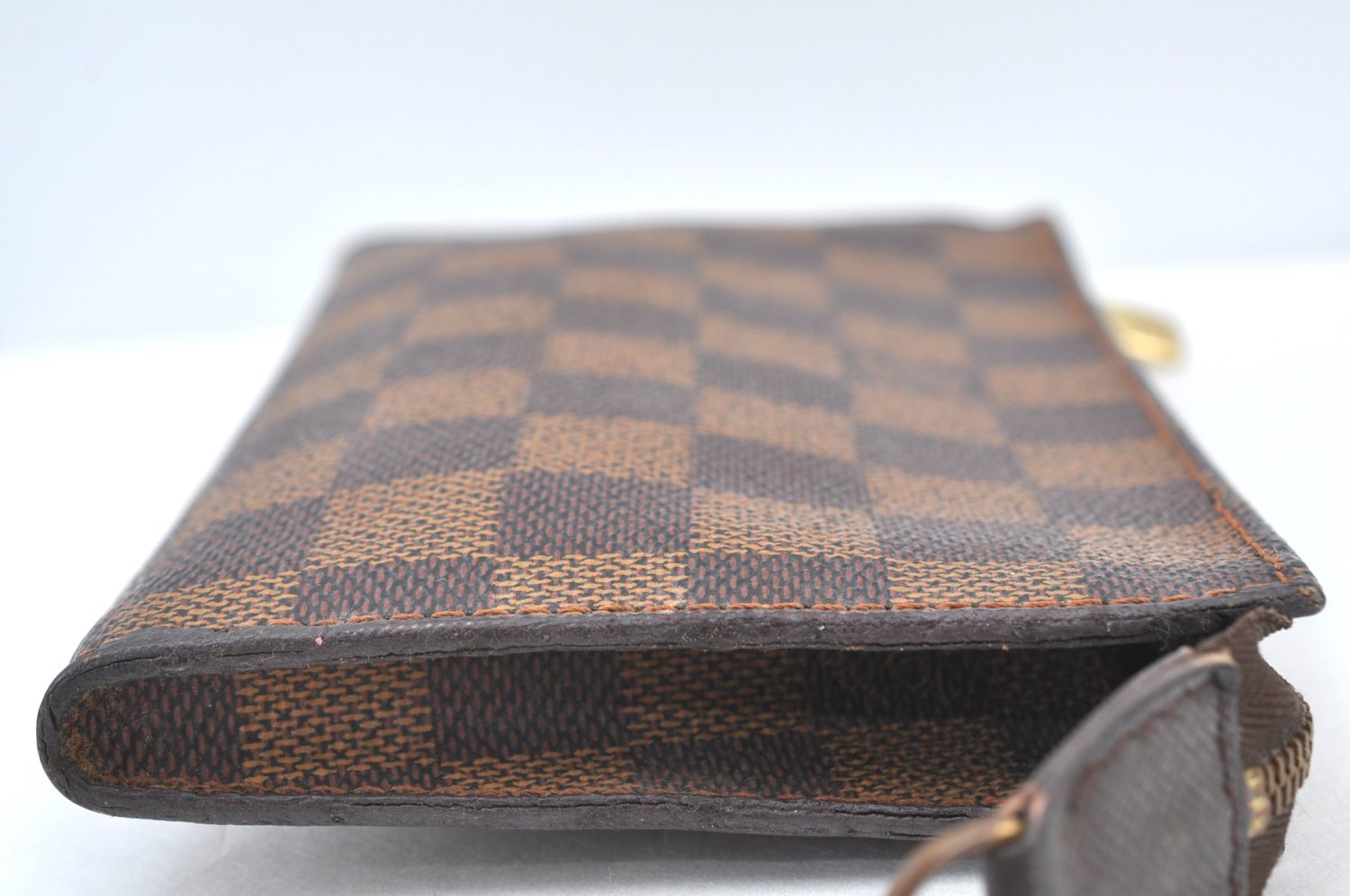 Authentic Louis Vuitton Damier Marais Bucket Pouch Purse Clutch LV K8626