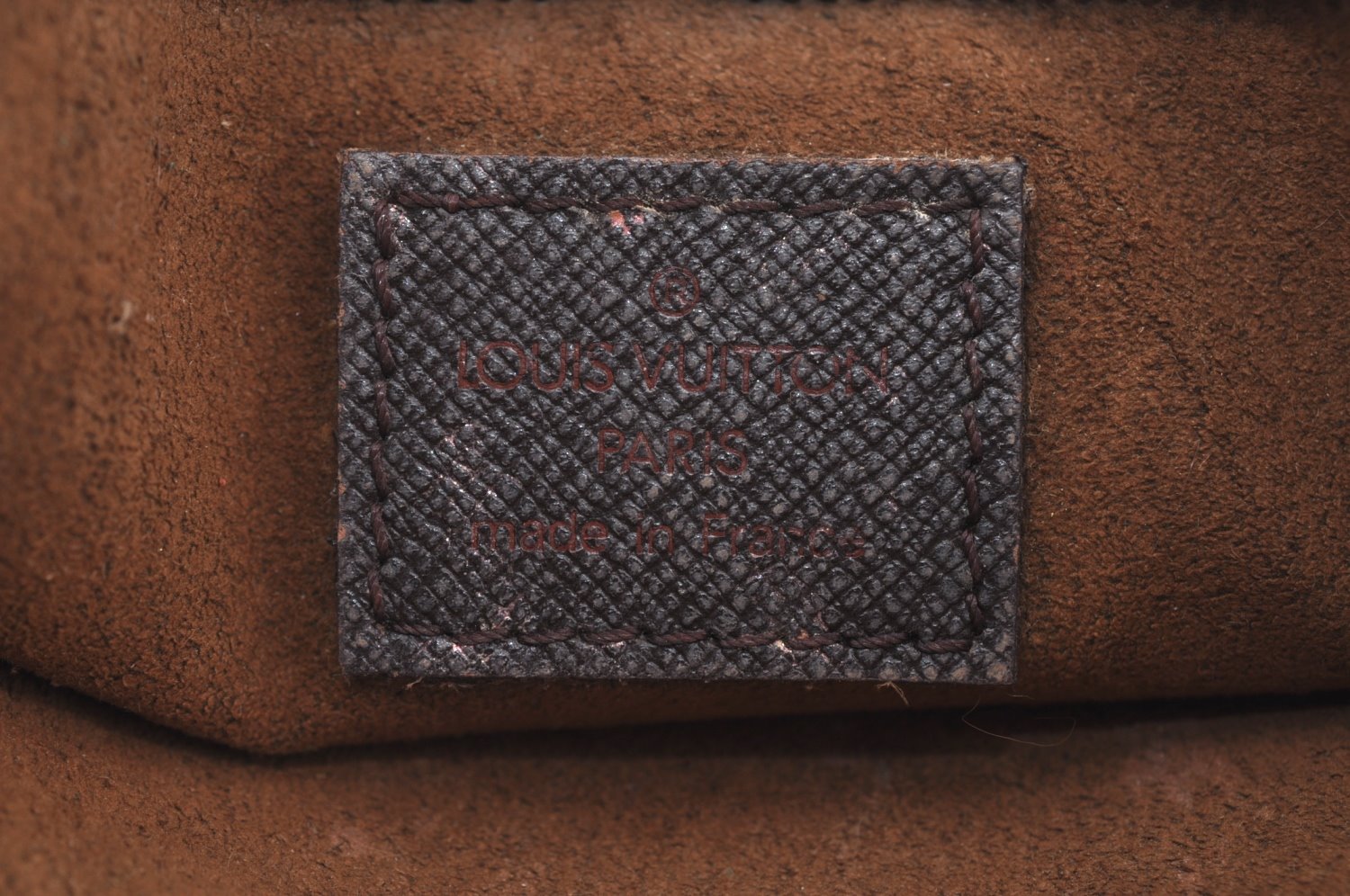 Authentic Louis Vuitton Damier Marais Bucket Pouch Purse Clutch LV K8626