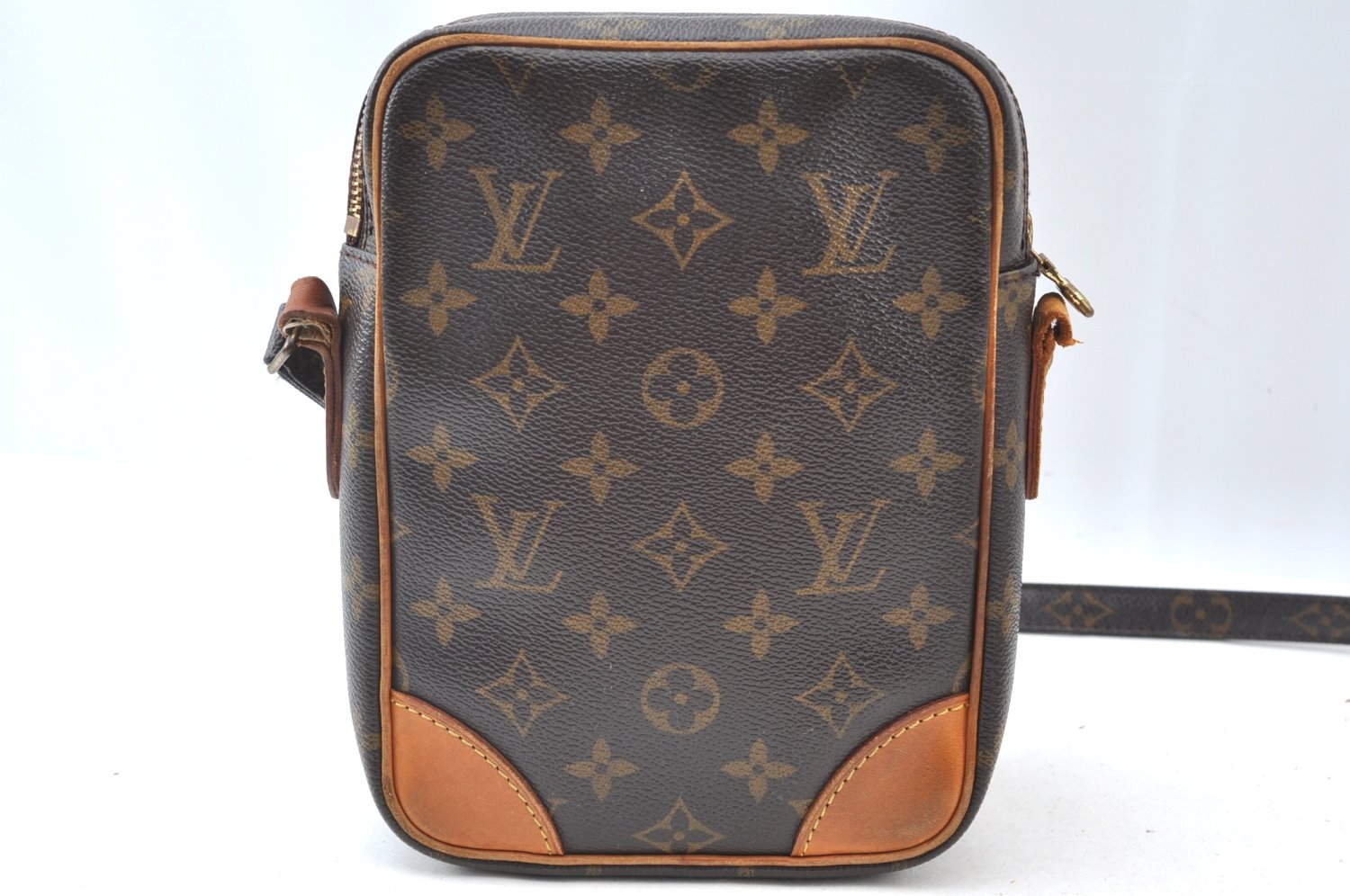 Authentic Louis Vuitton Monogram Amazone Shoulder Cross Bag M45236 LV Junk K8628
