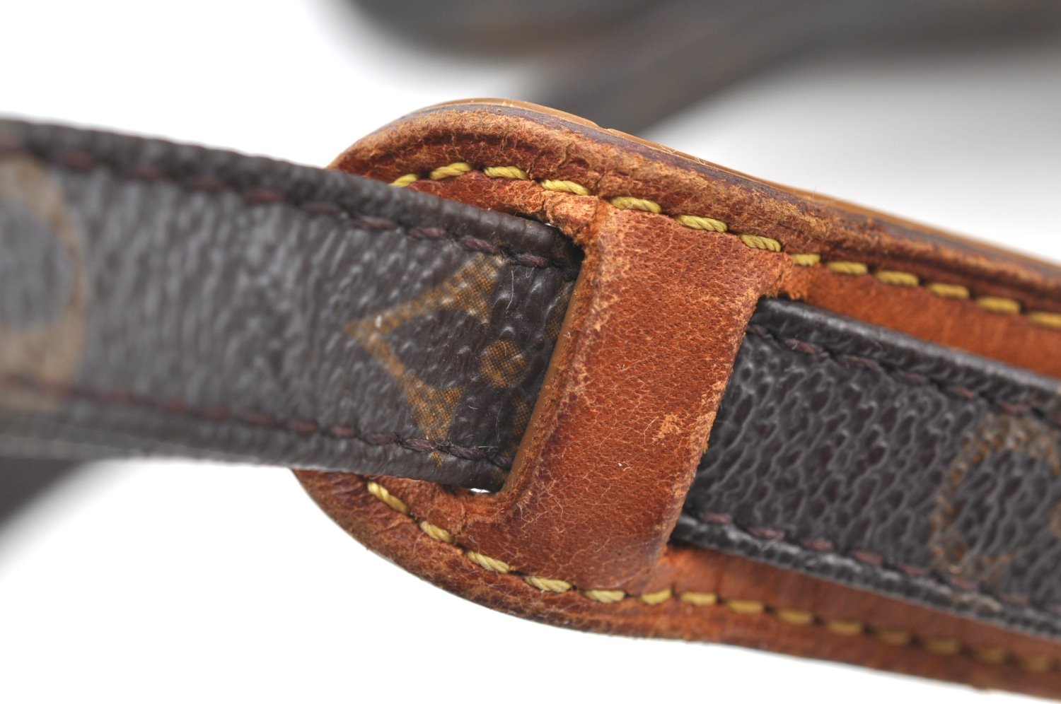 Authentic Louis Vuitton Monogram Amazone Shoulder Cross Bag M45236 LV Junk K8628