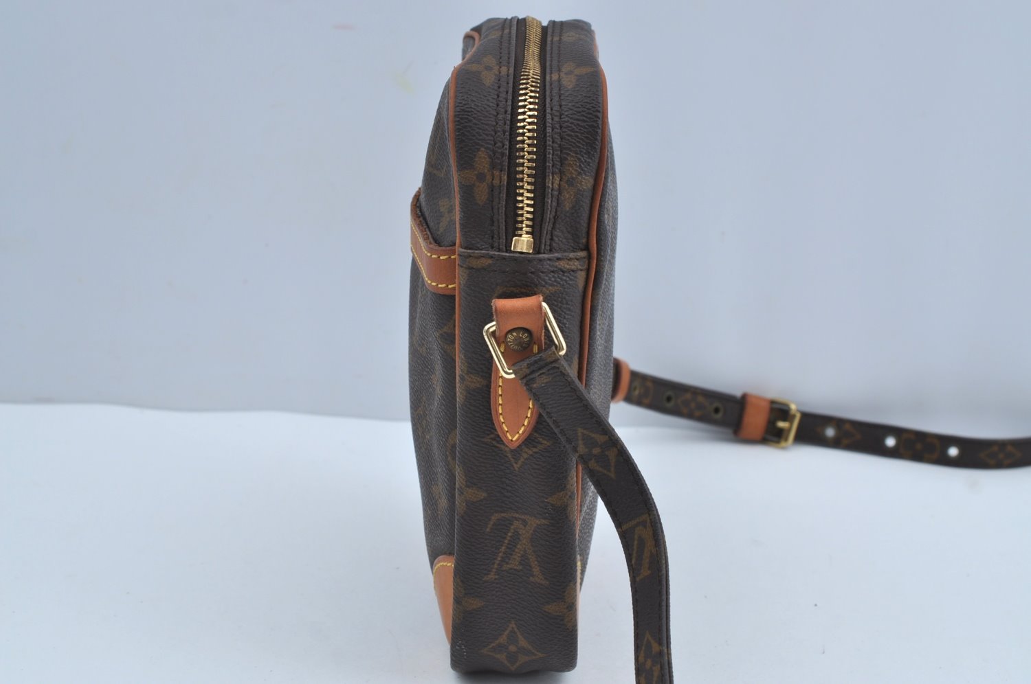 Authentic Louis Vuitton Monogram Danube Shoulder Cross Body Bag M45266 LV K8635