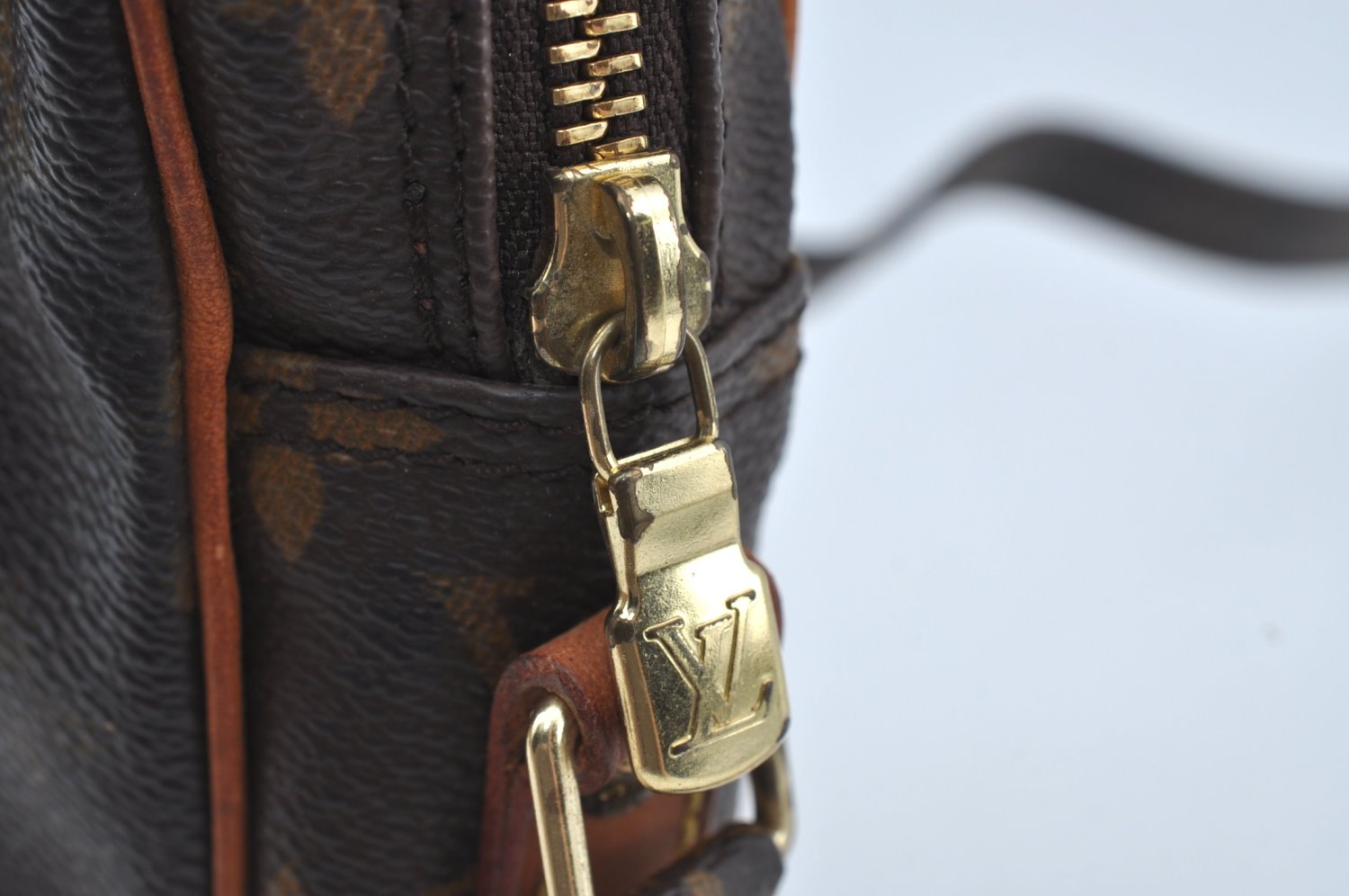 Authentic Louis Vuitton Monogram Danube Shoulder Cross Body Bag M45266 LV K8635