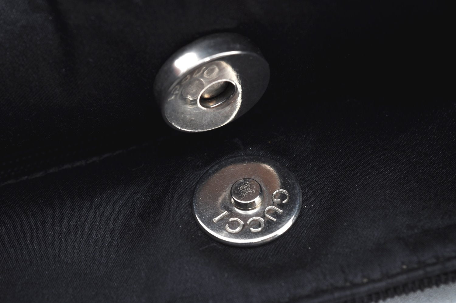 Authentic GUCCI Vintage Shoulder Hand Bag Purse Nylon Enamel 0013297 Black K8648