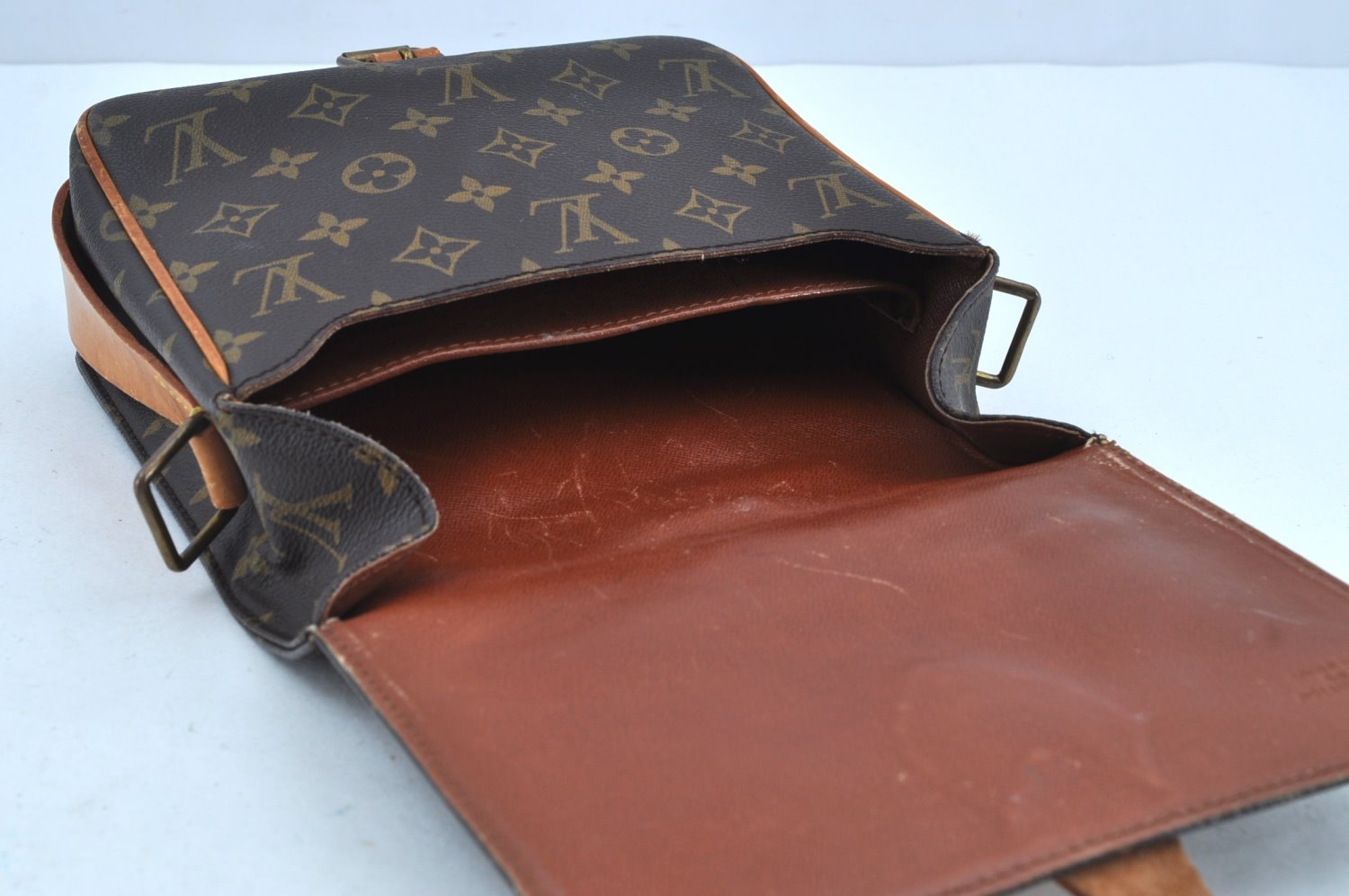 Authentic Louis Vuitton Monogram Cartouchiere MM M51253 Shoulder Bag Junk K8675