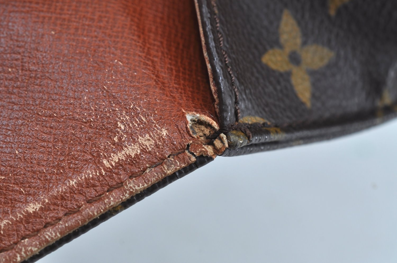 Authentic Louis Vuitton Monogram Cartouchiere MM M51253 Shoulder Bag Junk K8675