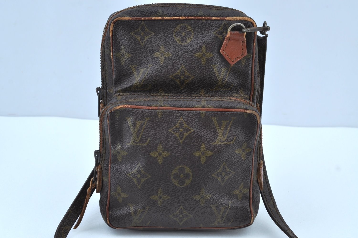 Authentic Louis Vuitton Monogram Amazone Shoulder Cross Body Bag Old Model K8695