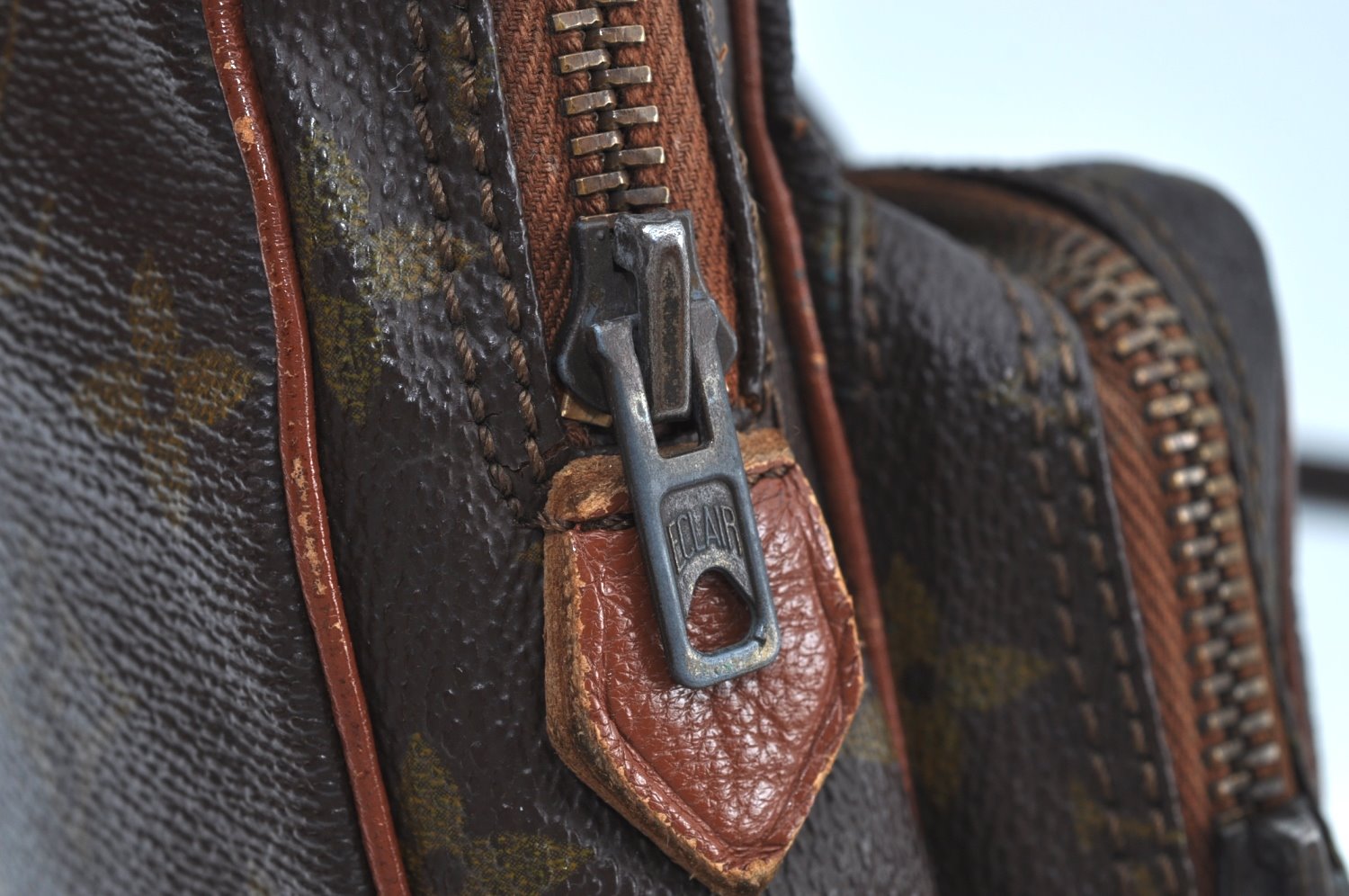 Authentic Louis Vuitton Monogram Amazone Shoulder Cross Body Bag Old Model K8695