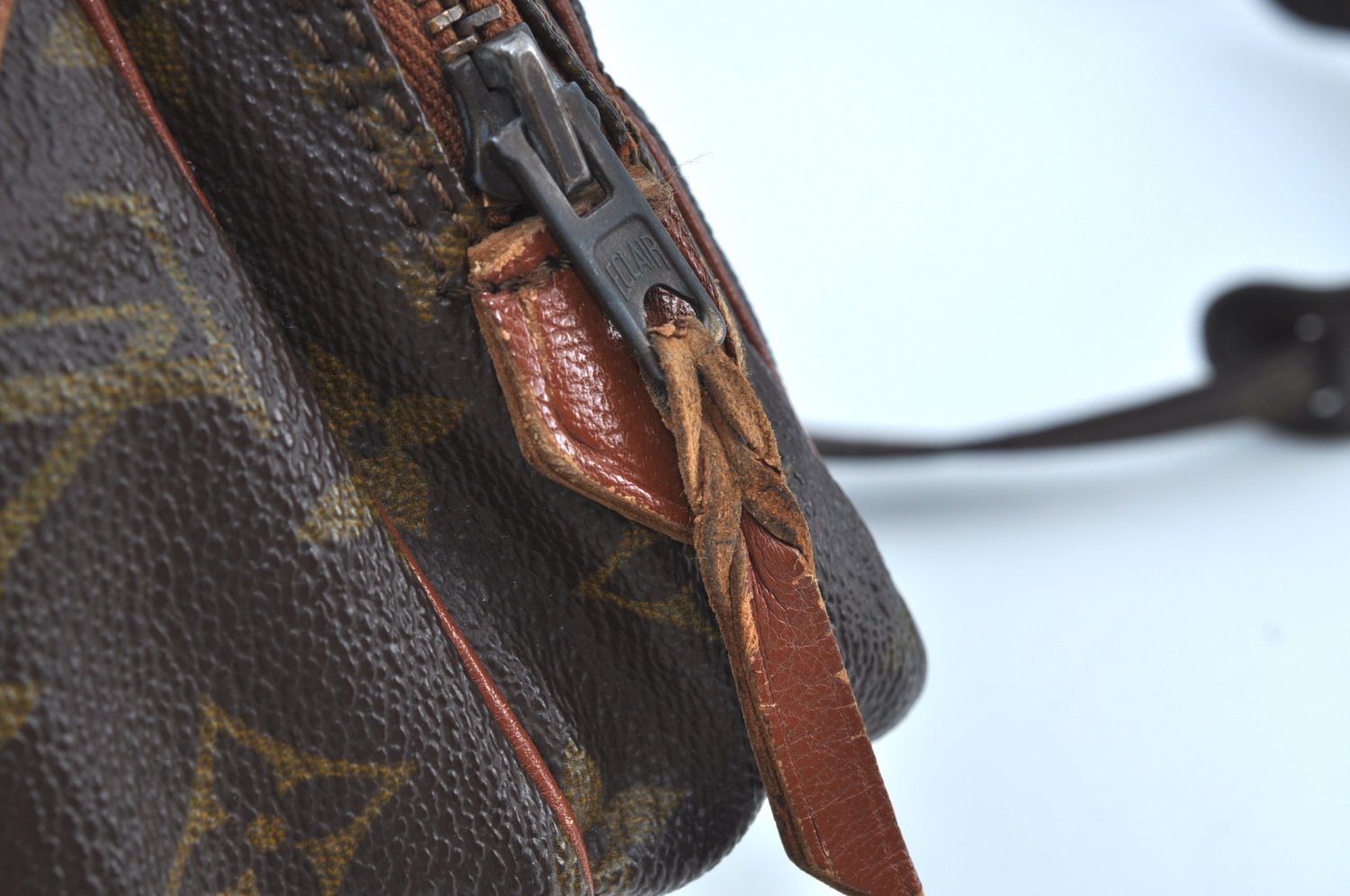 Authentic Louis Vuitton Monogram Amazone Shoulder Cross Body Bag Old Model K8695