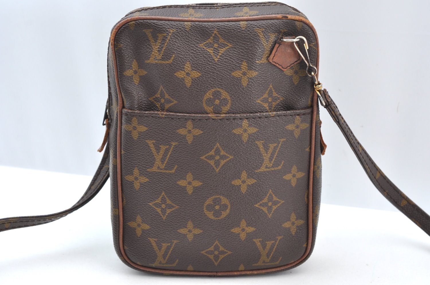 Authentic Louis Vuitton Monogram Danube Shoulder Cross Bag Old Model LV K8696