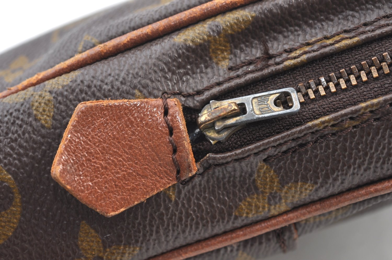 Authentic Louis Vuitton Monogram Danube Shoulder Cross Bag Old Model LV K8696