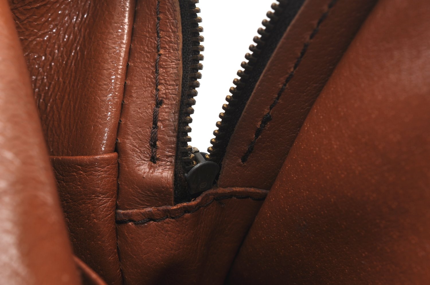 Authentic Louis Vuitton Monogram Danube Shoulder Cross Bag Old Model LV K8696