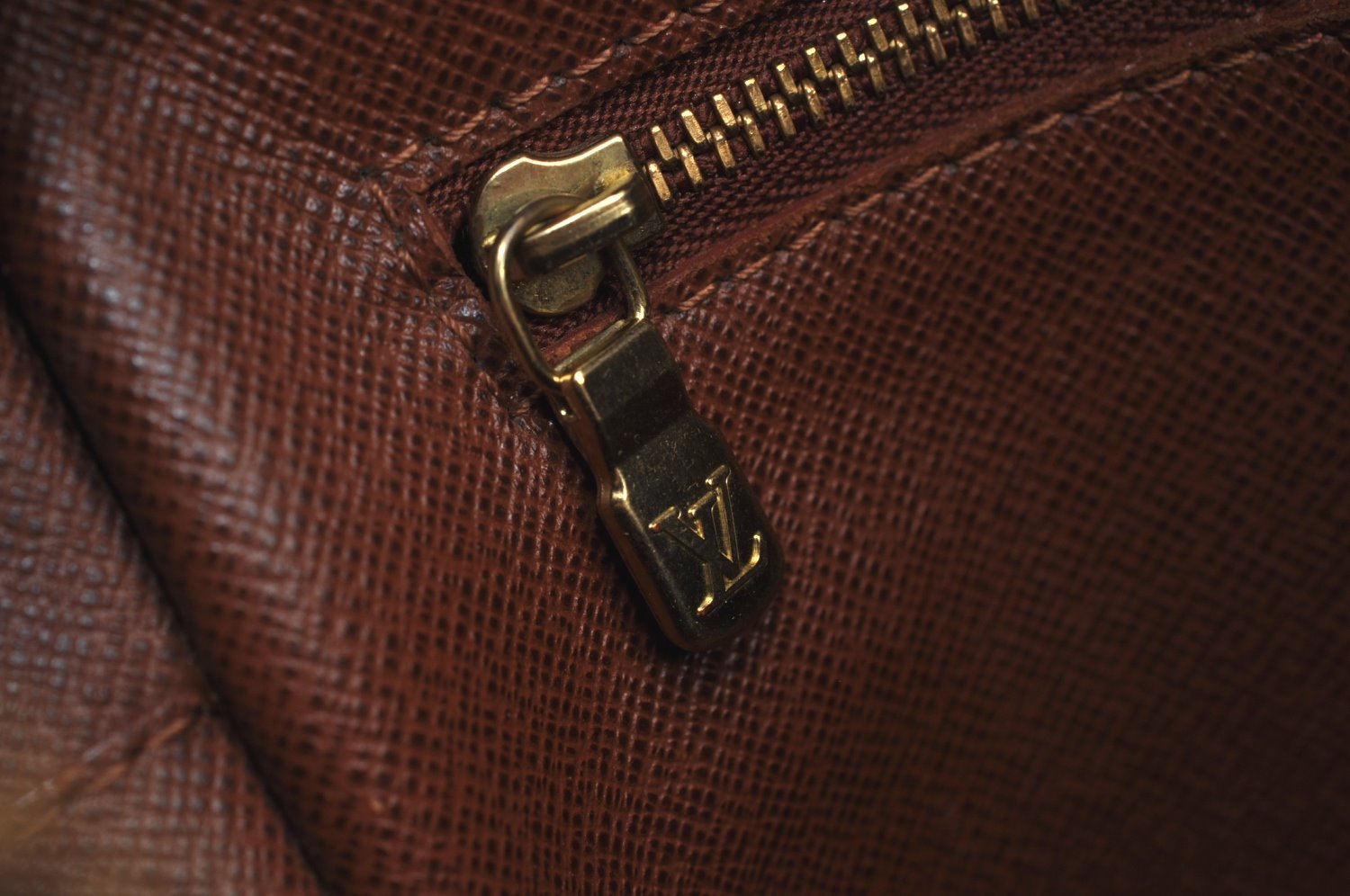 Authentic Louis Vuitton Monogram Nile Shoulder Cross Body Bag M45244 LV K8697