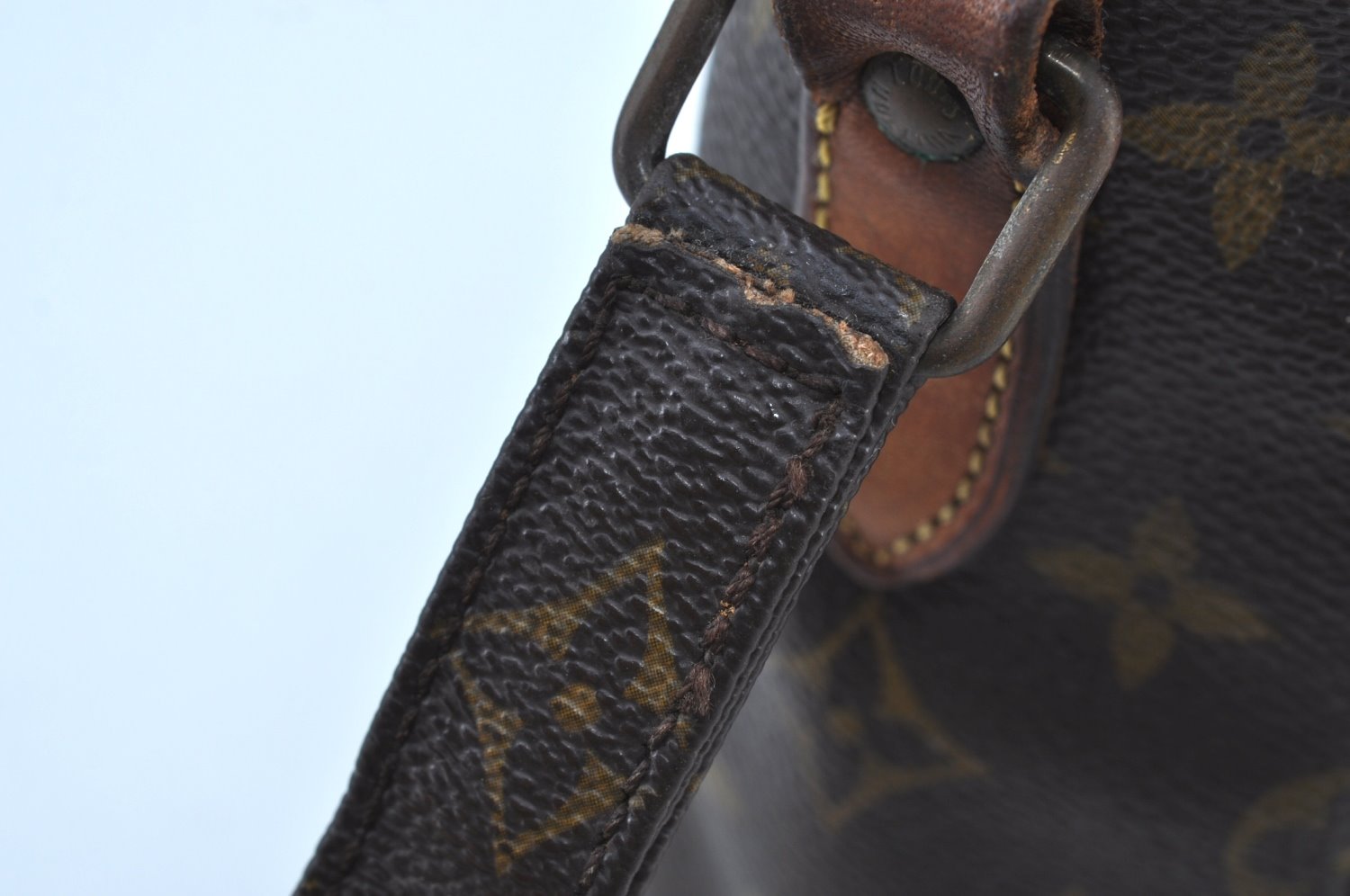 Authentic Louis Vuitton Monogram Danube MM Shoulder Cross Bag M45264 LV K8698