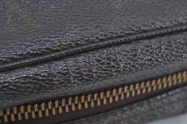 Auth Louis Vuitton Monogram Trousse Toilette 18 Clutch Hand Bag Old Model K8703