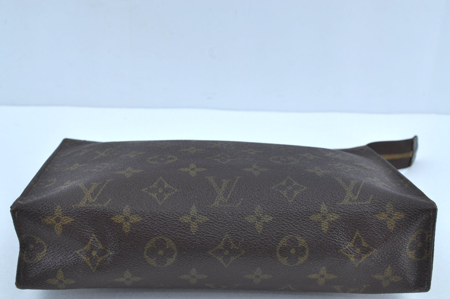 Authentic Louis Vuitton Monogram Poche Toilette 26 M47542 Cosmetics Pouch K8706