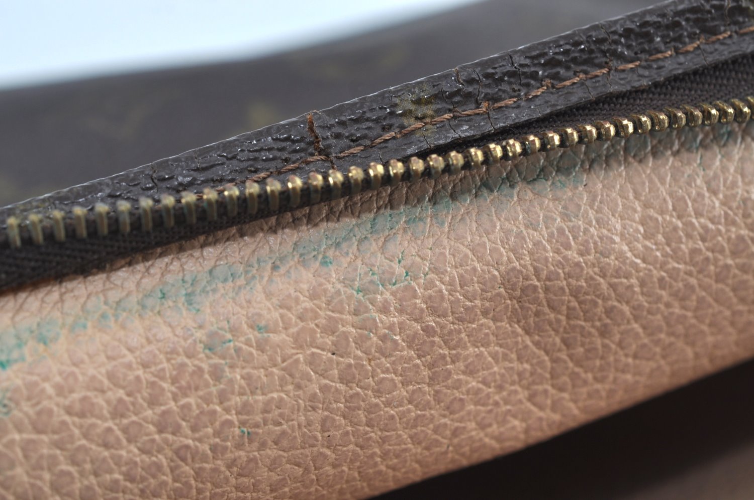 Authentic Louis Vuitton Monogram Poche Toilette 26 M47542 Cosmetics Pouch K8706