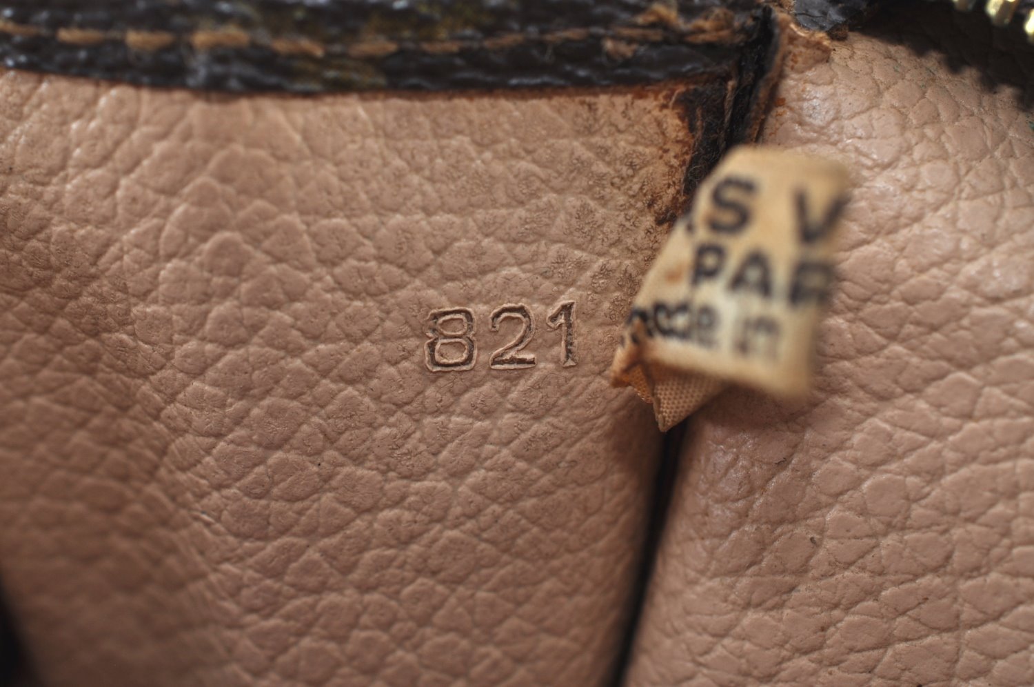 Authentic Louis Vuitton Monogram Poche Toilette 26 M47542 Cosmetics Pouch K8706