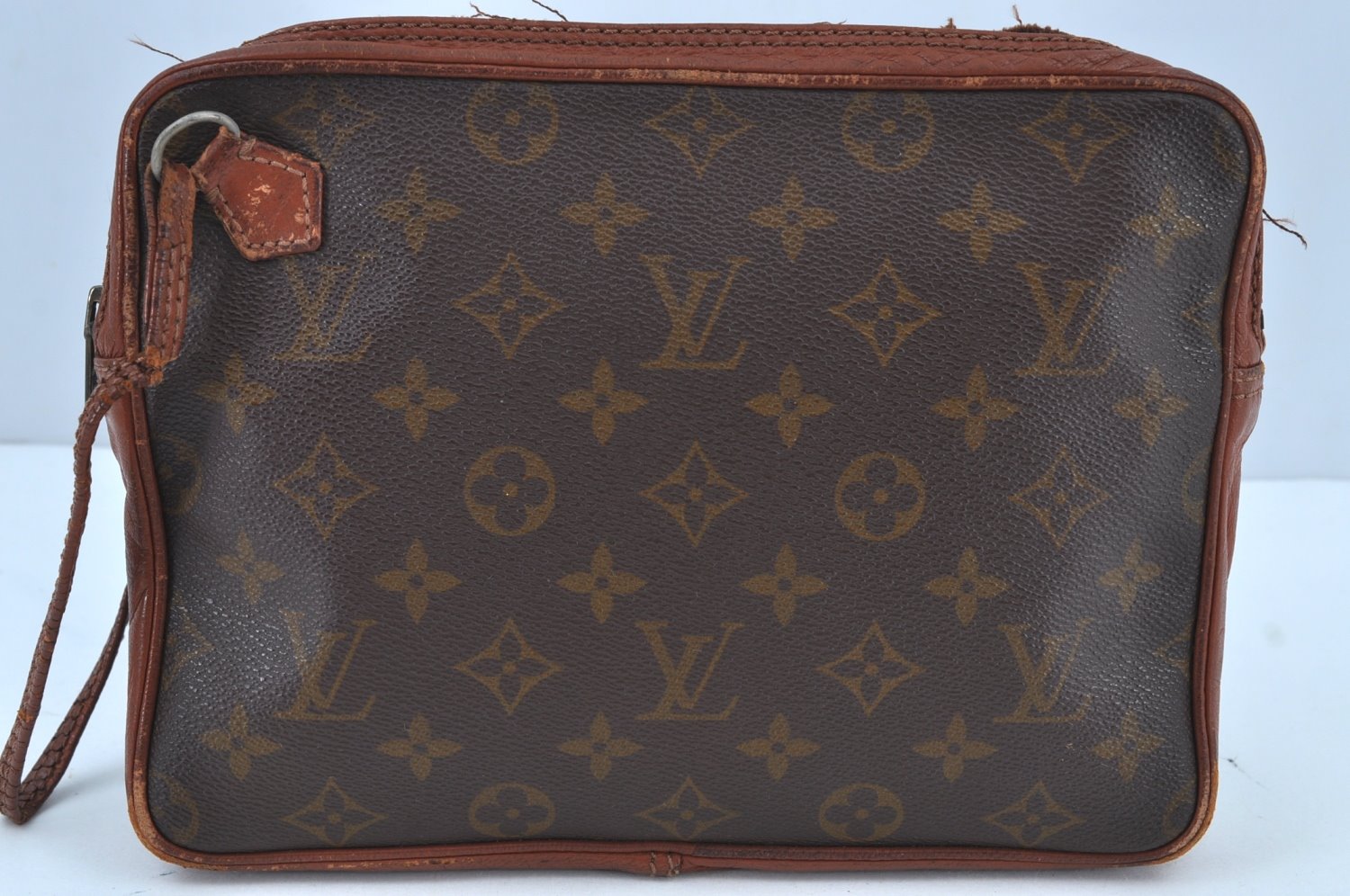 Authentic Louis Vuitton Monogram Pochette Sport Clutch Bag Old Model Junk K8710