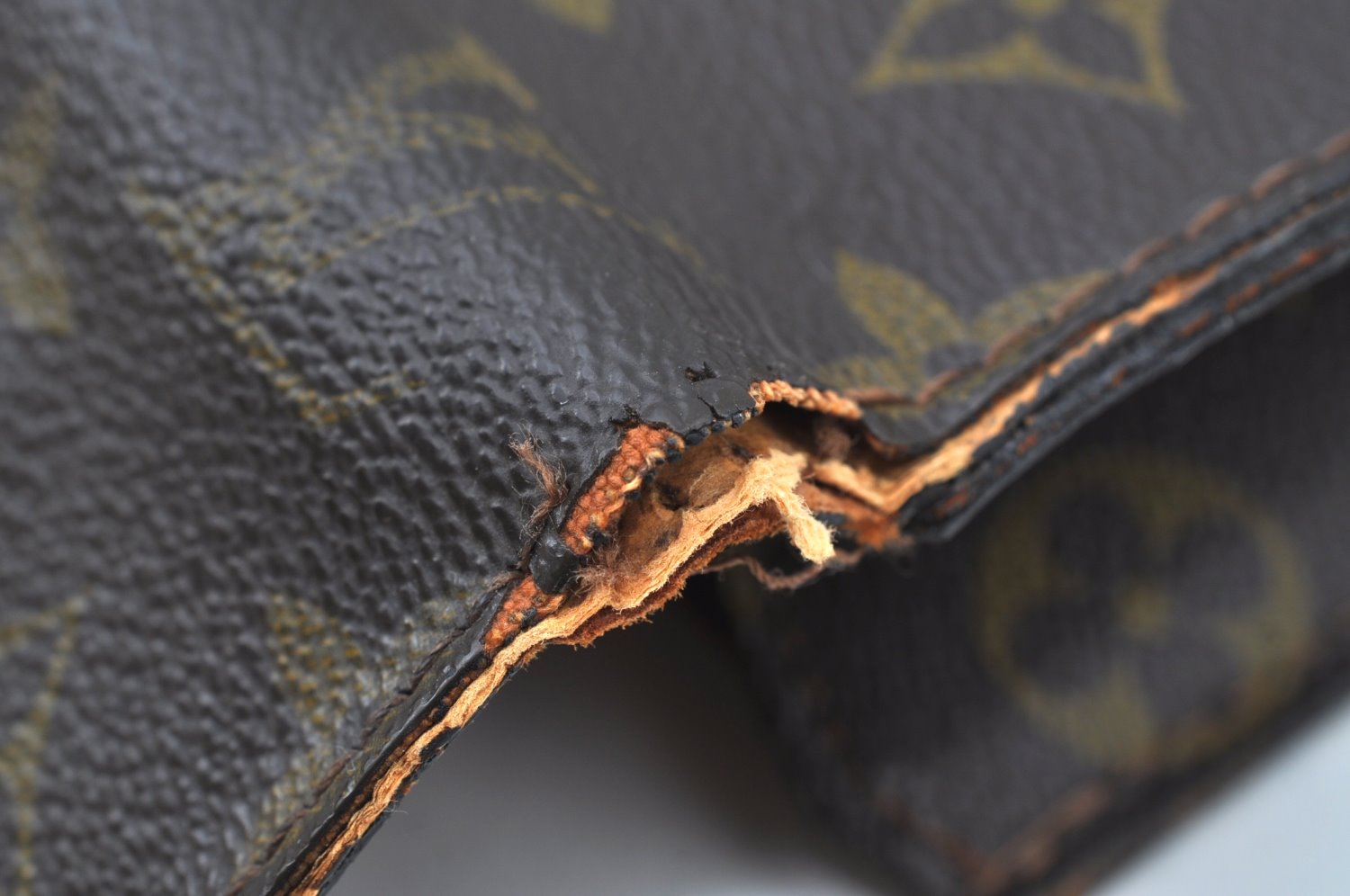 Authentic Louis Vuitton Monogram Poche Ministre Document Case Old Model LV K8730