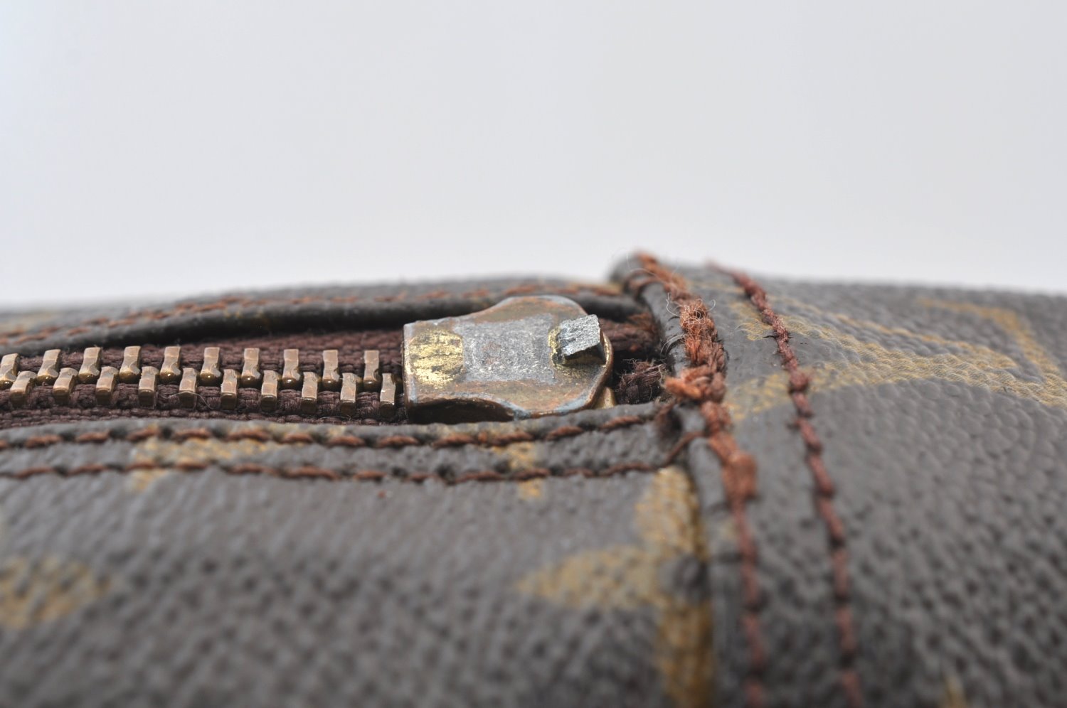 Auth Louis Vuitton Monogram Trousse Toilette 28 Clutch Bag M47522 Junk K8733