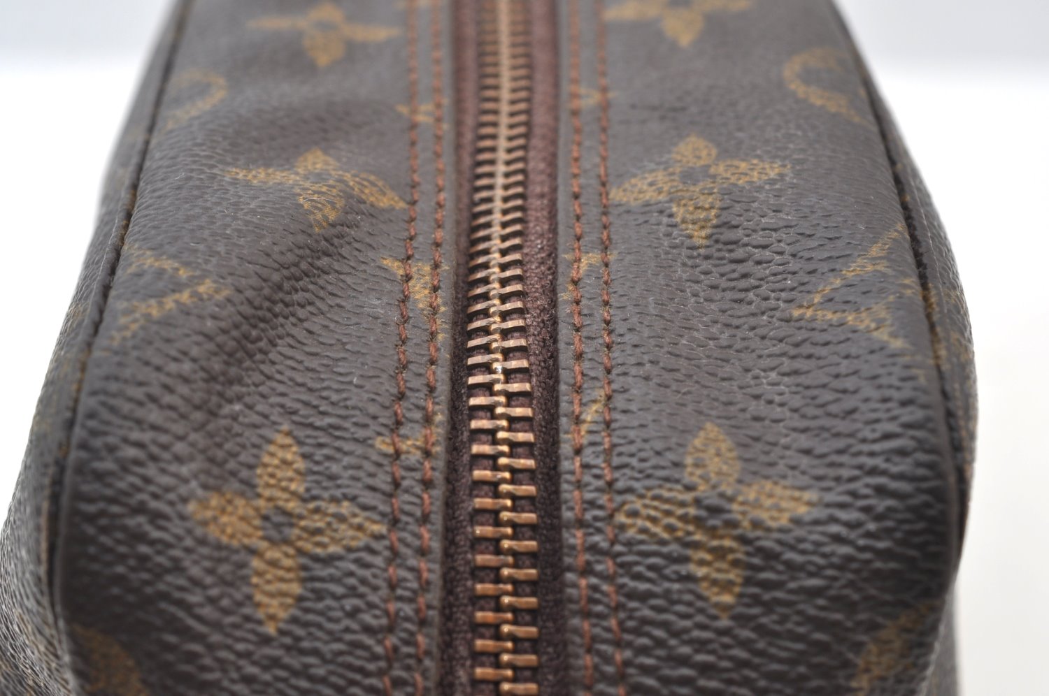 Auth Louis Vuitton Monogram Trousse Toilette 28 Clutch Bag M47522 Junk K8733