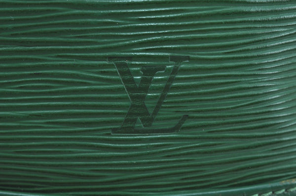 Authentic Louis Vuitton Epi Noe Shoulder Drawstring Bag Green M44004 LV K8734