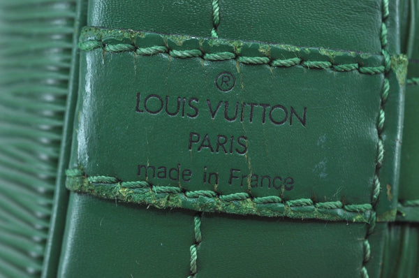 Authentic Louis Vuitton Epi Noe Shoulder Drawstring Bag Green M44004 LV K8734