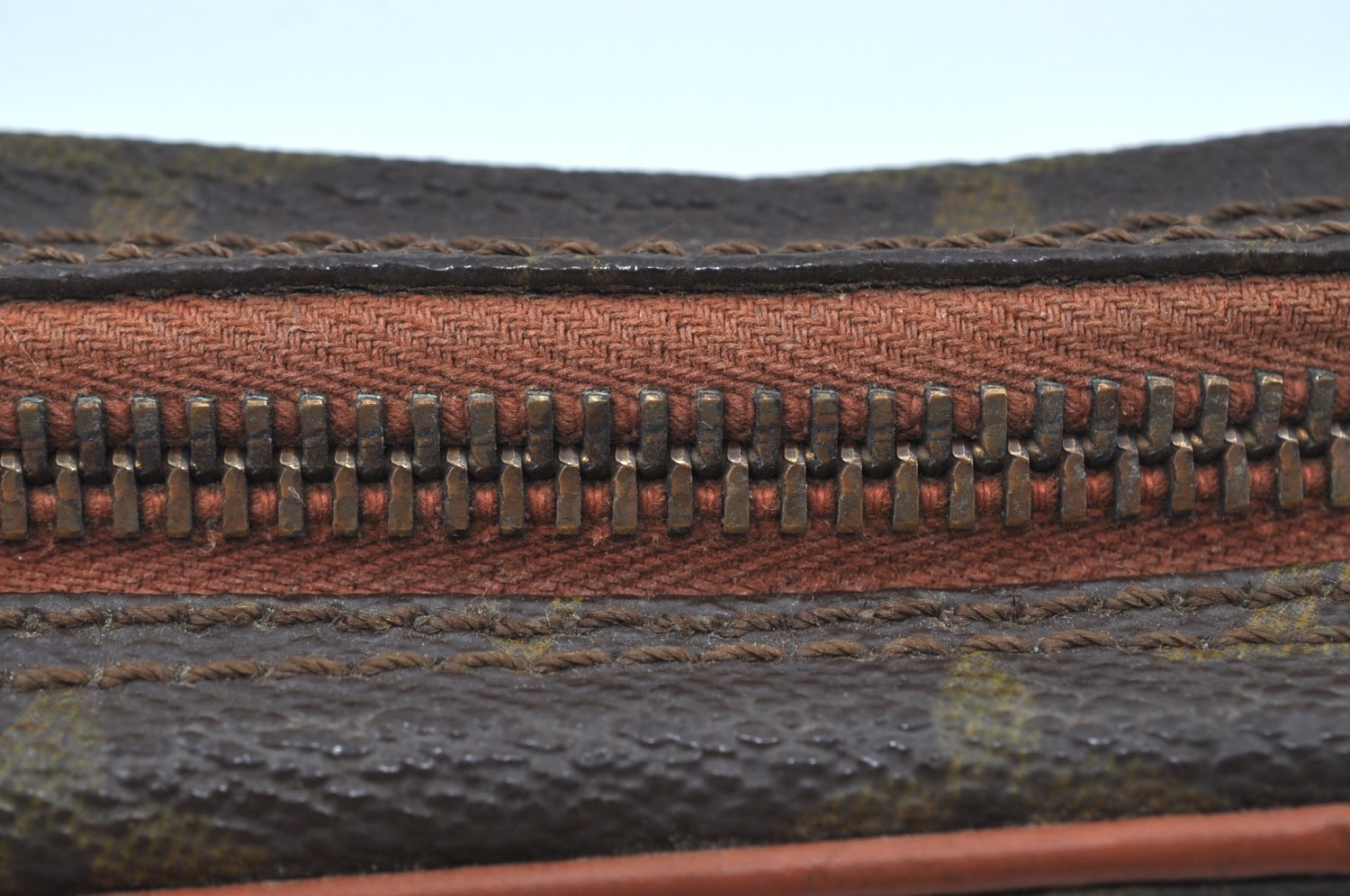 Authentic Louis Vuitton Monogram Amazone Shoulder Cross Body Bag Old Model K8751