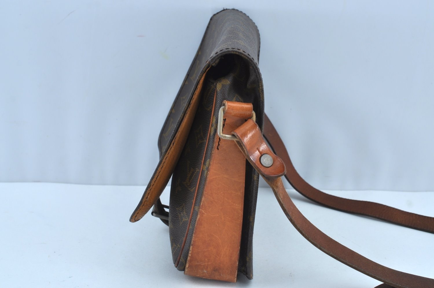 Authentic Louis Vuitton Monogram Cartouchiere GM Shoulder Bag Old Model K8753