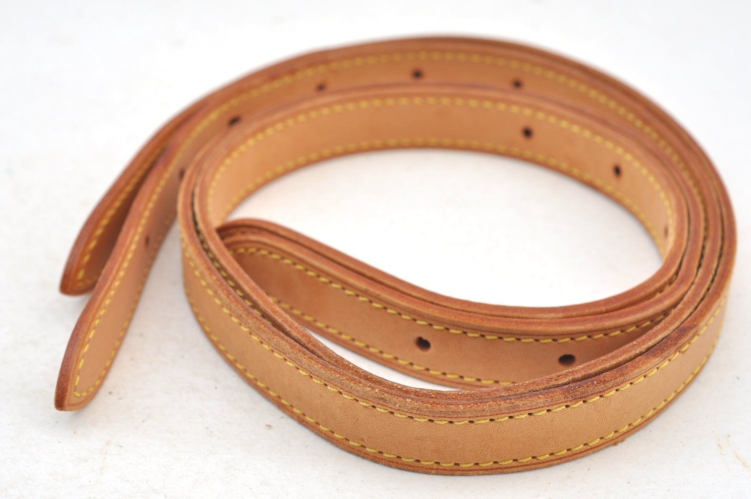 Authentic Louis Vuitton Leather Shoulder Strap For Bucket GM 31.9