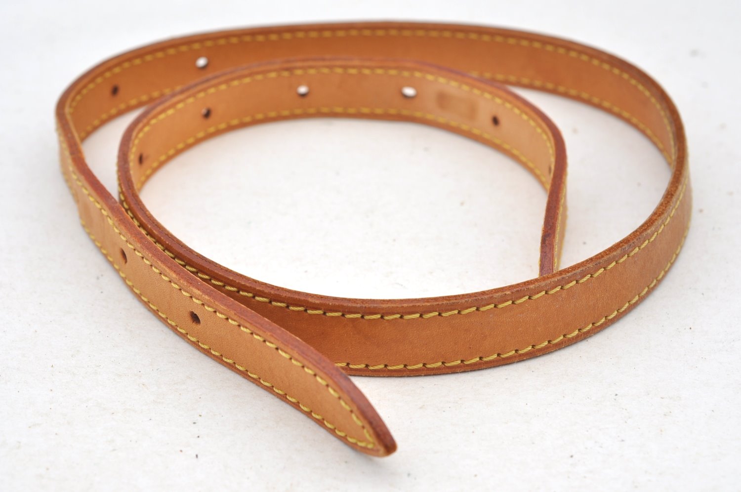 Authentic Louis Vuitton Leather Shoulder Strap For Bucket GM 31.9