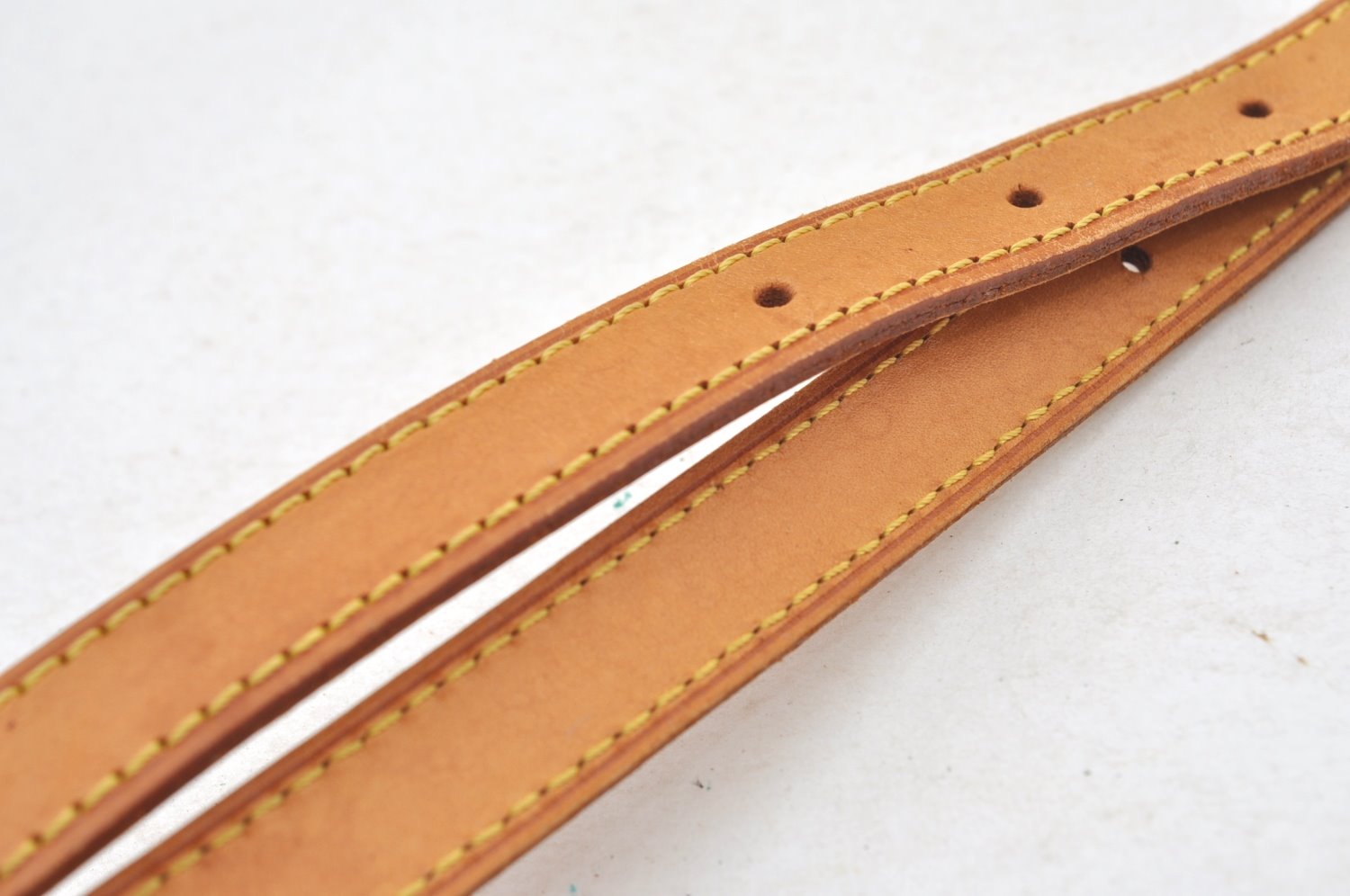 Authentic Louis Vuitton Leather Shoulder Strap For Bucket GM 31.9