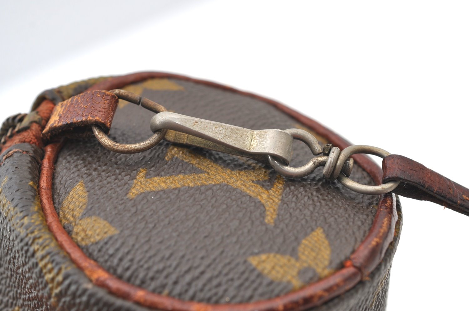 Authentic Louis Vuitton Monogram Papillon Pouch Old Model LV Junk K8828