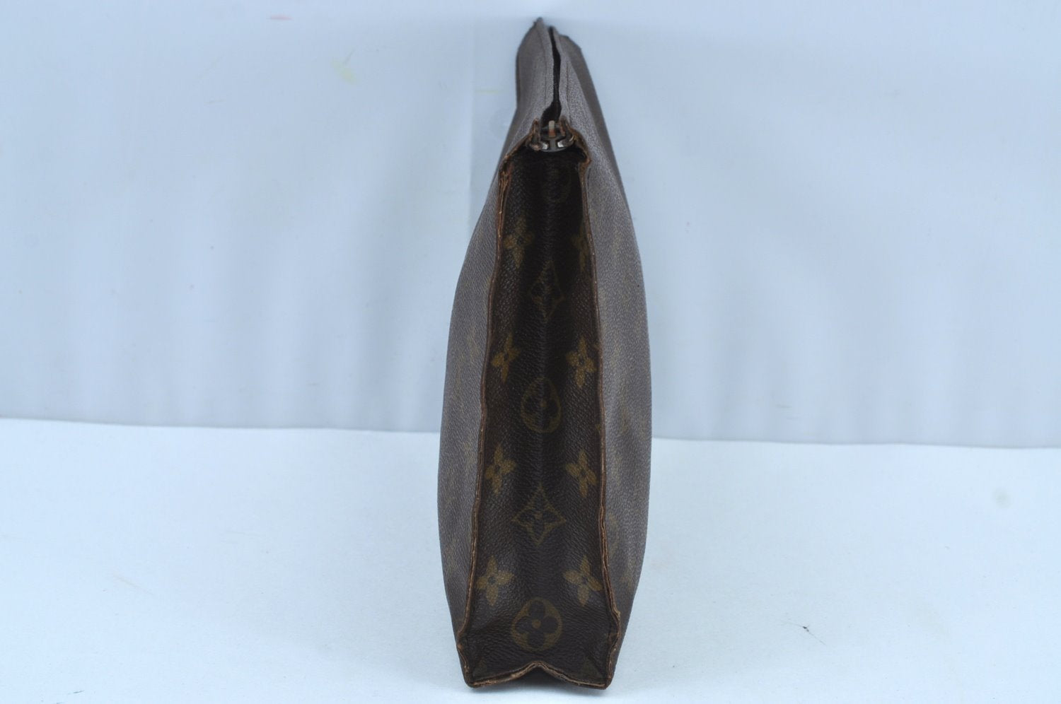 Auth Louis Vuitton Monogram Poche Toilette 26 Cosmetics Pouch Old Model LV K8829