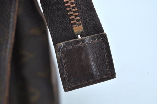 Auth Louis Vuitton Monogram Poche Toilette 26 Cosmetics Pouch Old Model LV K8829