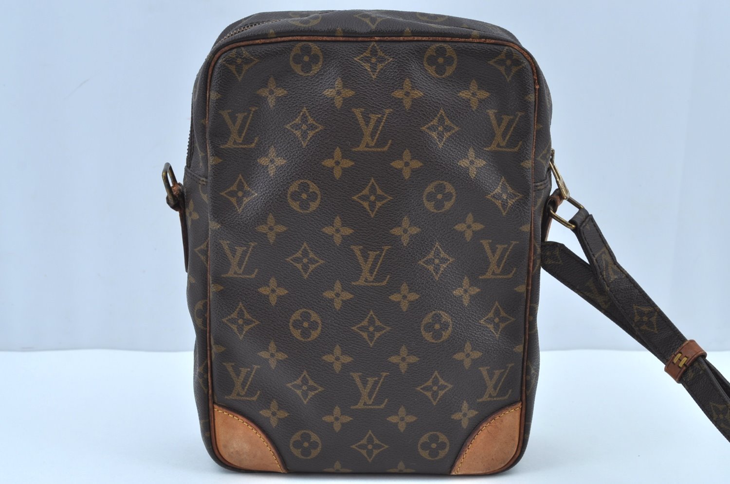 Authentic Louis Vuitton Monogram Danube MM Shoulder Cross Bag M45264 Junk K8837