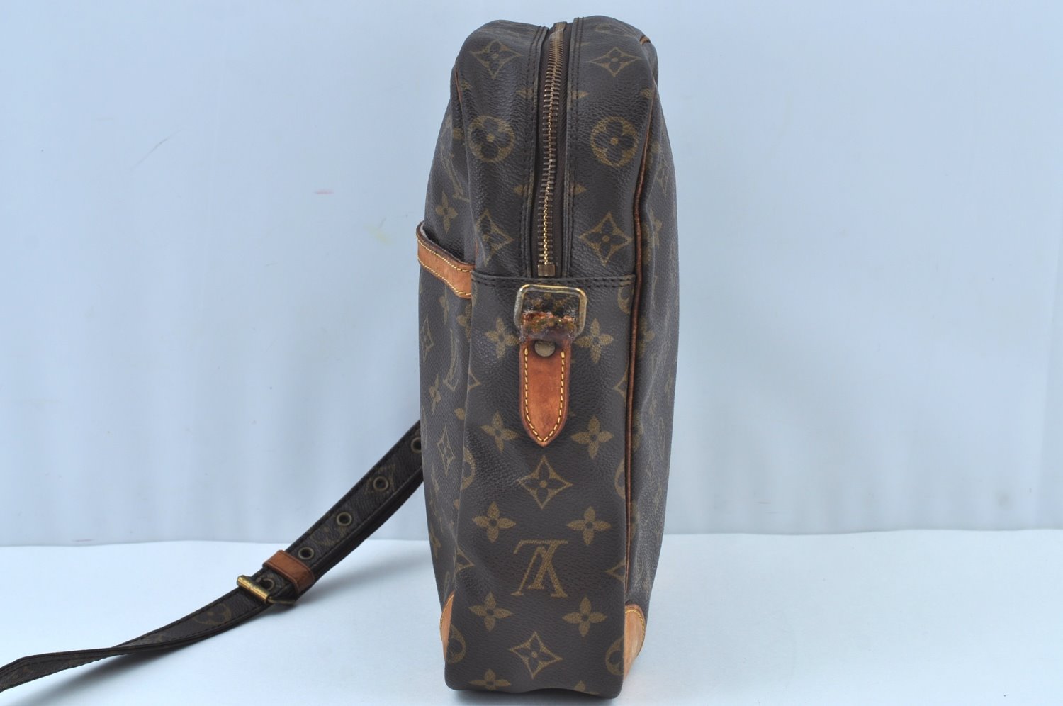 Authentic Louis Vuitton Monogram Danube MM Shoulder Cross Bag M45264 Junk K8837
