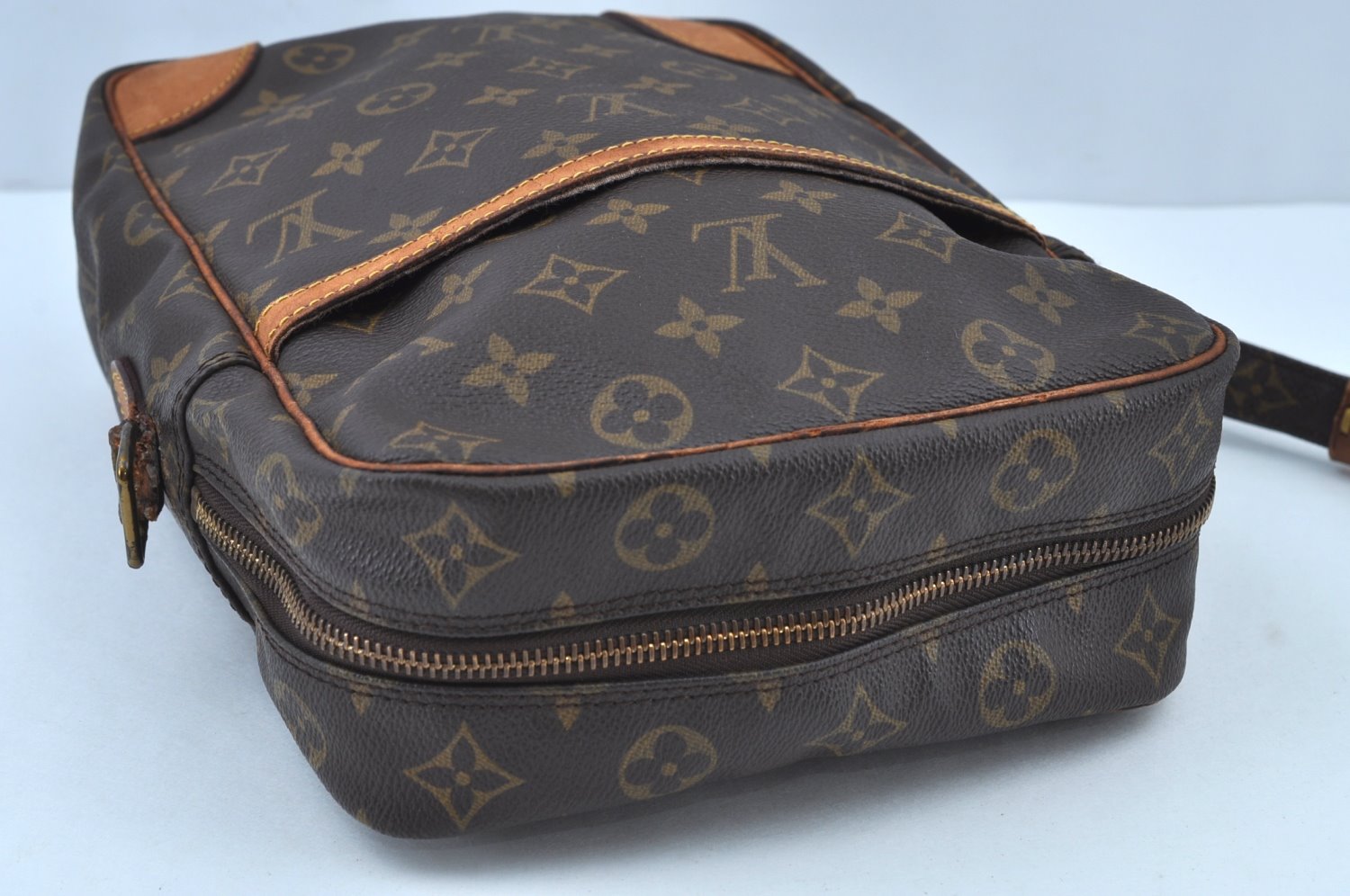 Authentic Louis Vuitton Monogram Danube MM Shoulder Cross Bag M45264 Junk K8837
