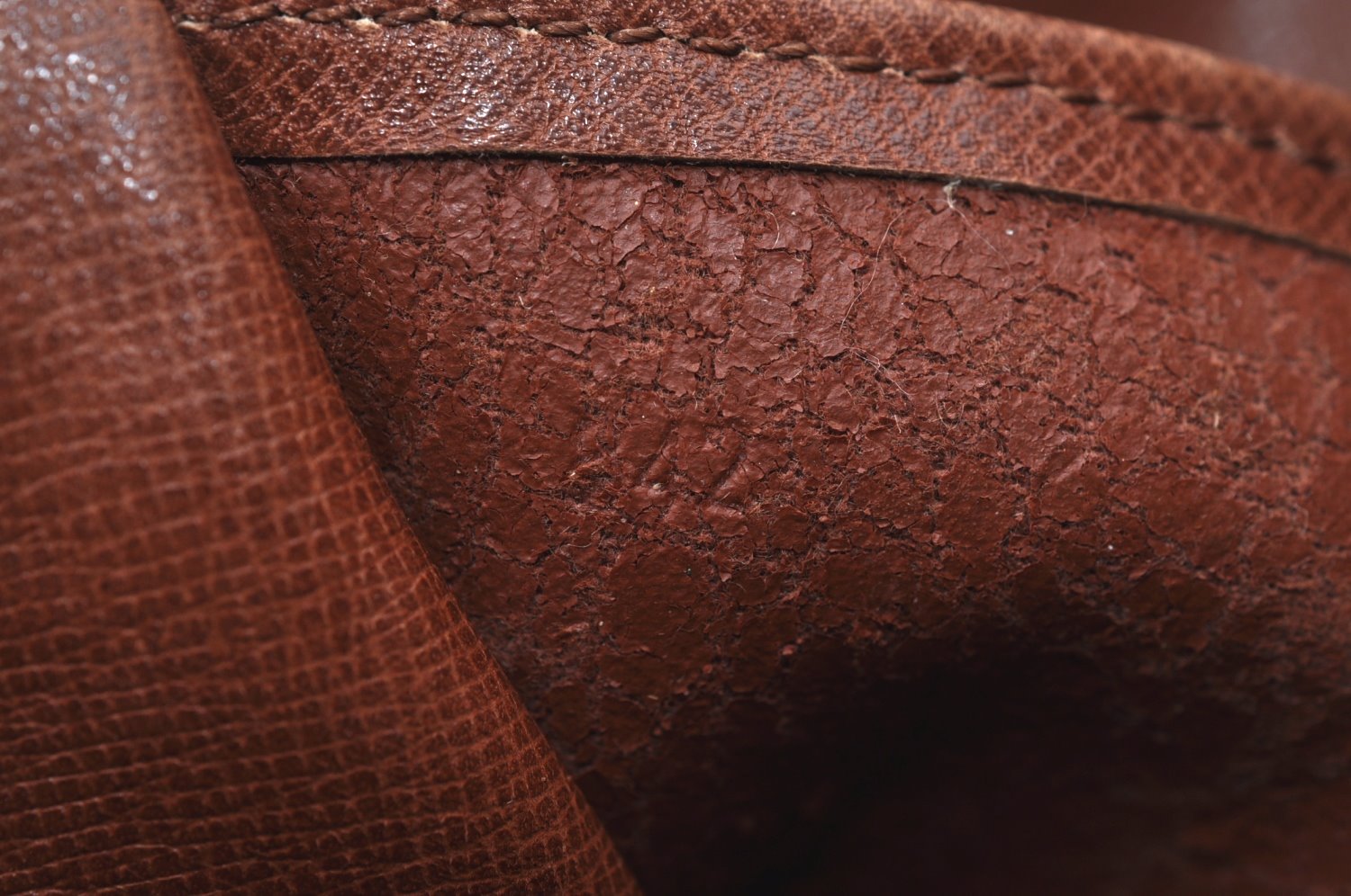 Authentic Louis Vuitton Monogram Danube MM Shoulder Cross Bag M45264 LV K8853