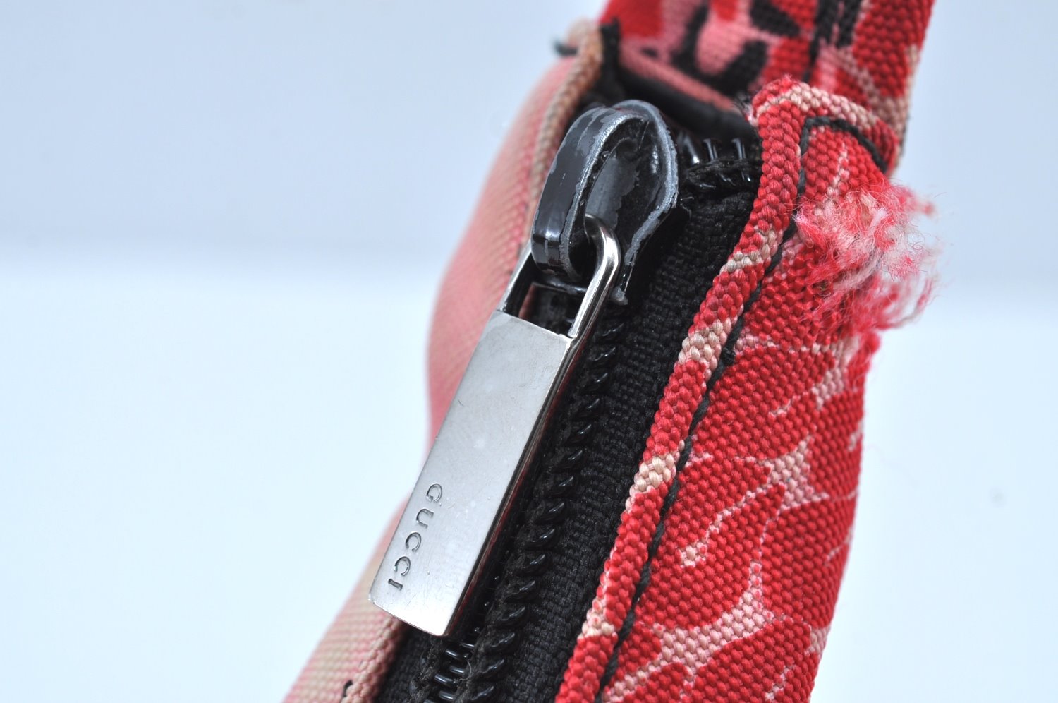 Authentic GUCCI Shoulder Hand Bag Purse Nylon Leather Pink Junk K8861