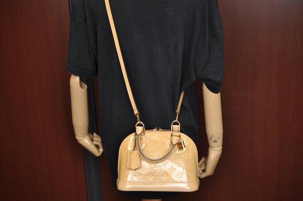 Authentic Louis Vuitton Vernis Alma BB 2Way Shoulder Hand Bag M90064 Beige K8875