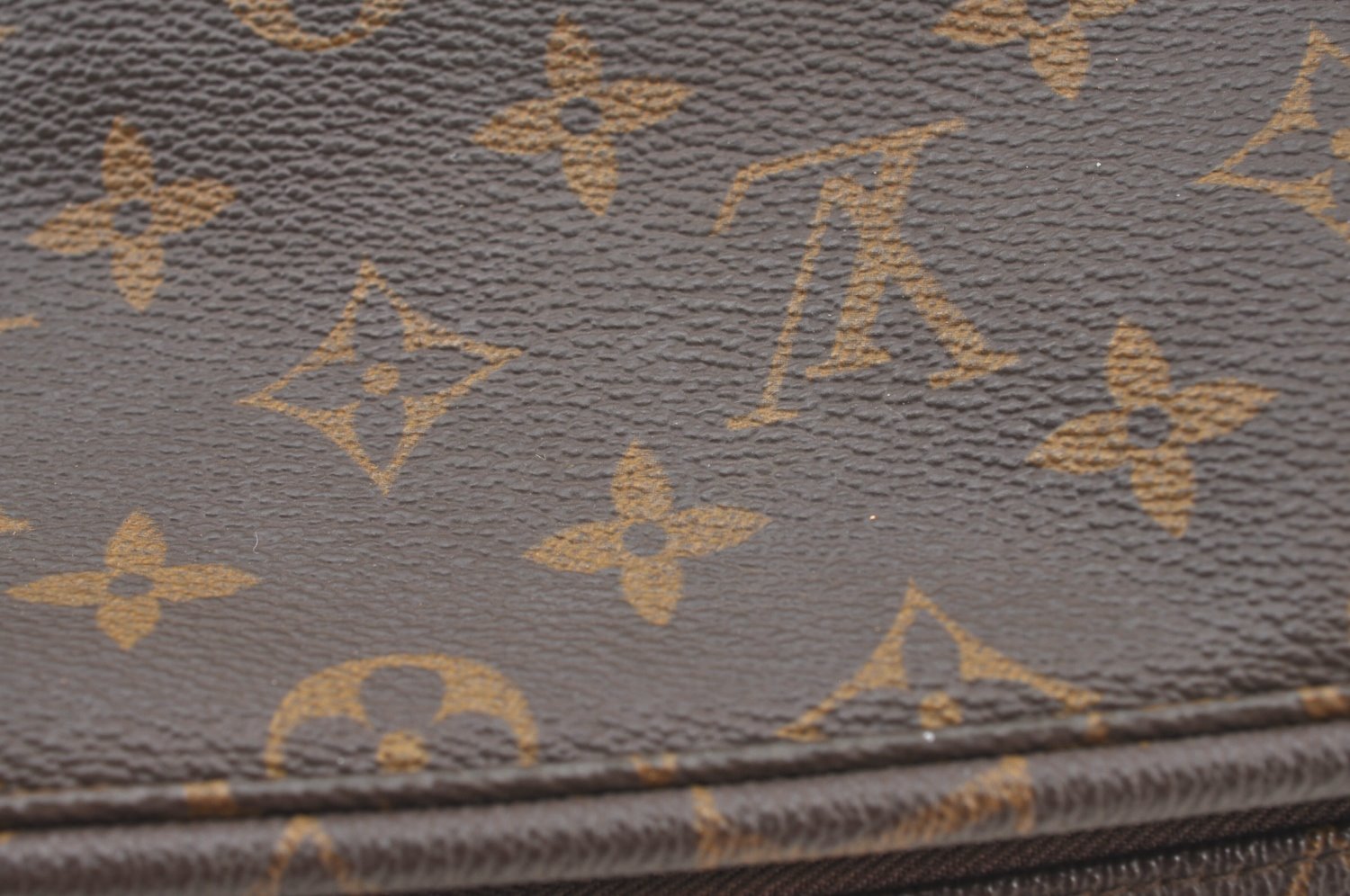 Auth Louis Vuitton Monogram Trousse Toilette 23 Clutch Bag M47524 Junk K8885