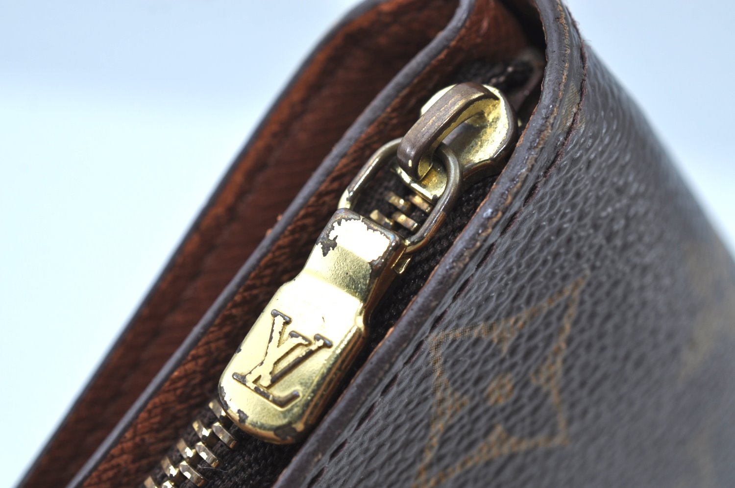 Authentic Louis Vuitton Monogram Compact Zip Bifold Wallet Purse M61667 LV K8890