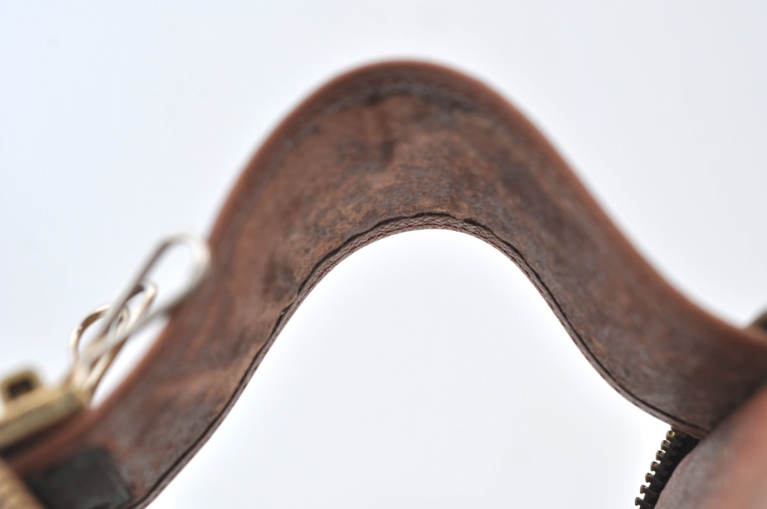 Authentic Louis Vuitton Monogram Pochette 6 Cles Key Case Holder M62610 LV K8891