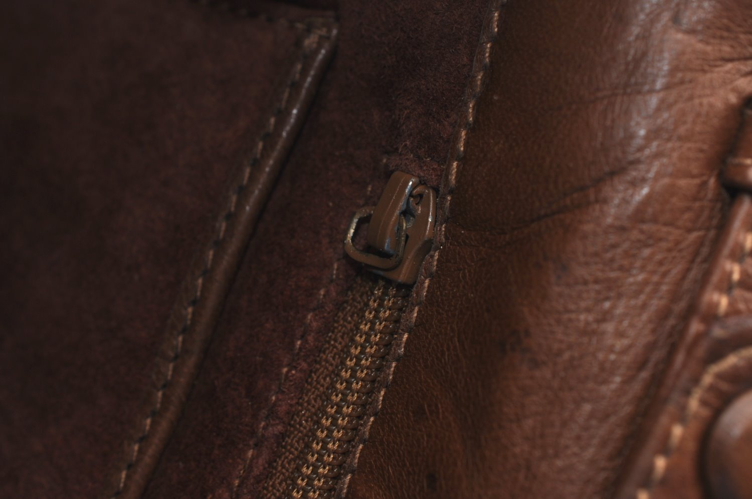 Authentic GUCCI Shoulder Cross Bag Leather Brown K8906