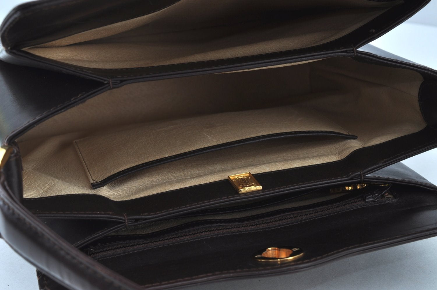 Authentic GUCCI Hand Bag Leather Brown K8909