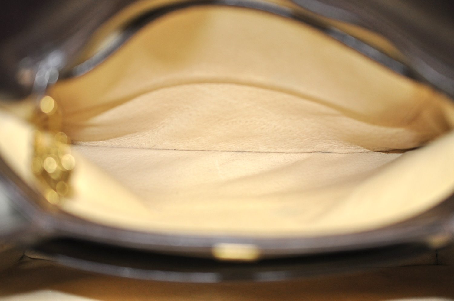 Authentic GUCCI Hand Bag Leather Brown K8909