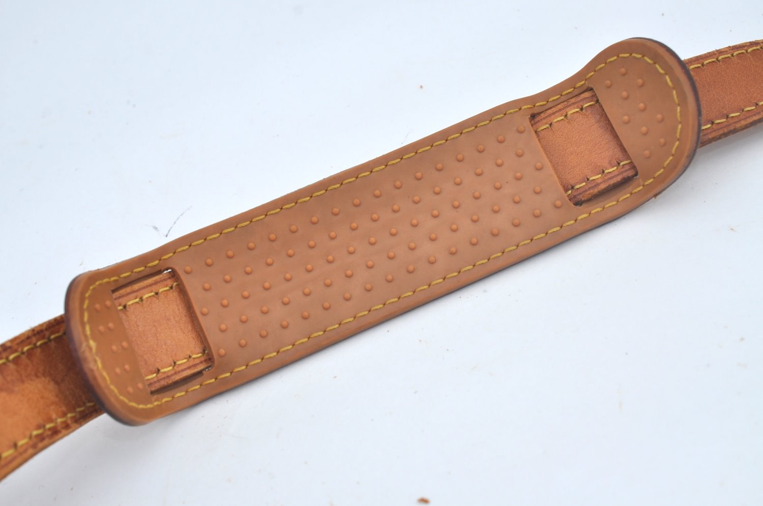 Authentic Louis Vuitton Leather Shoulder Strap Beige 40.2-47.2